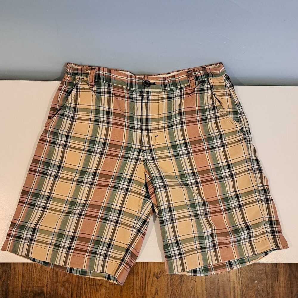 Banana Republic Men's 32x9.5 Flat Front 100% Cotton Plaid Shorts - Picture 6 of 14